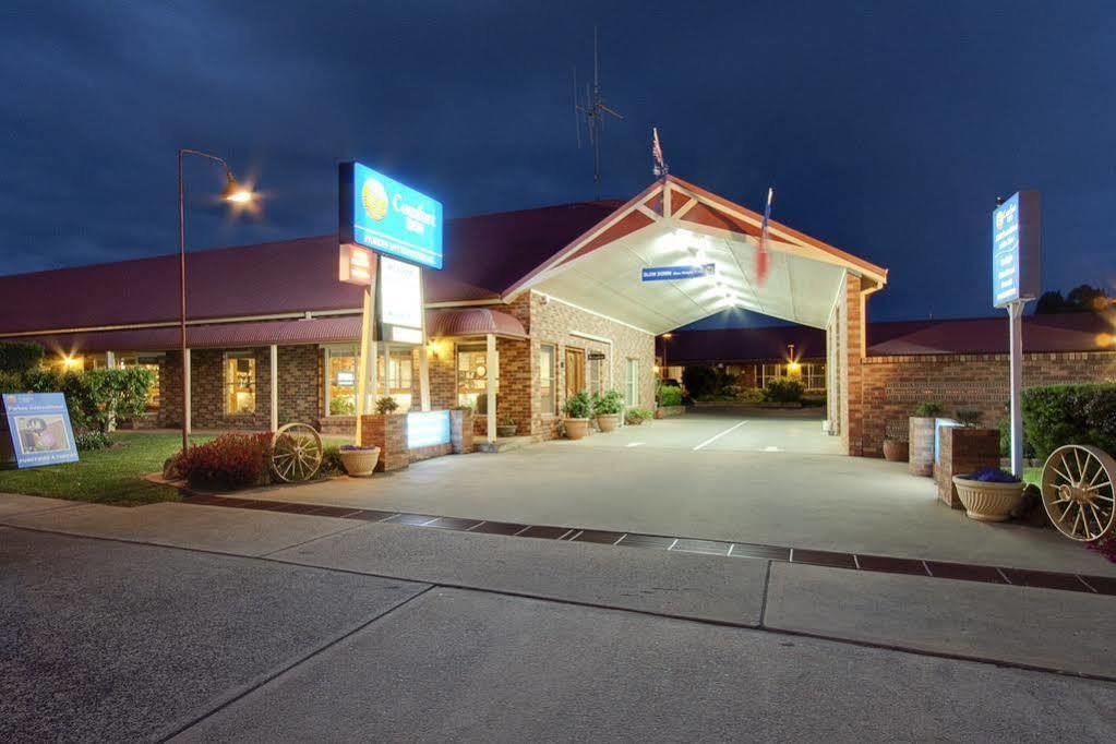 Parkes International汽车旅馆 外观 照片
